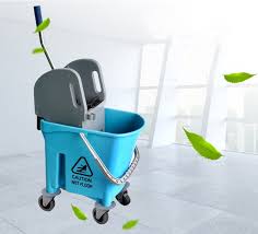 23 Liter Blue Mop Bucket  & Wringer